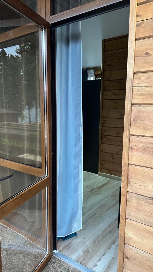 Лилия Hotel Gudauta Bagian luar foto